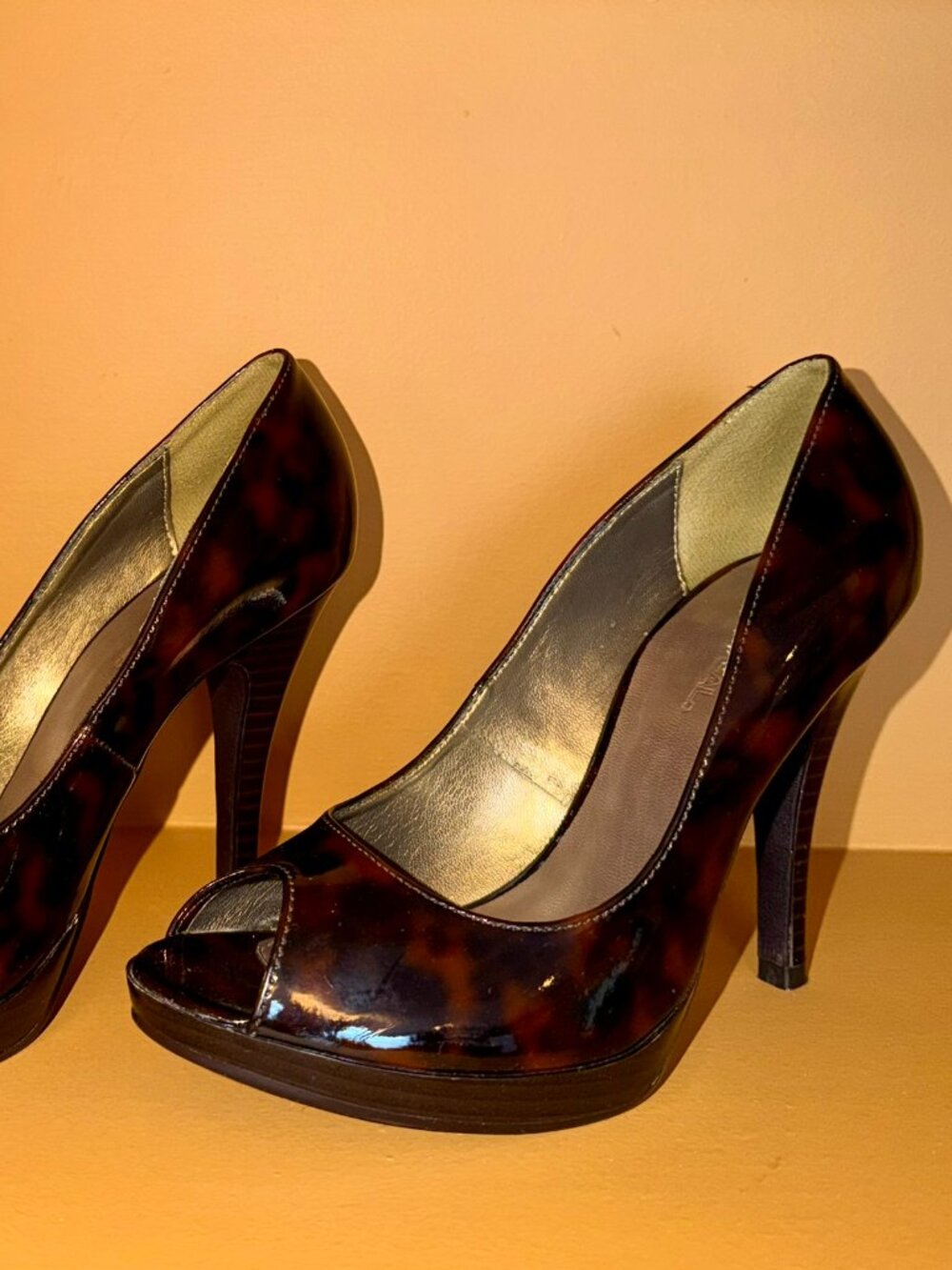 X‑Appeal Brown Patent Tortoise Heels Size 7 | Round Peep‑Toe Pumps